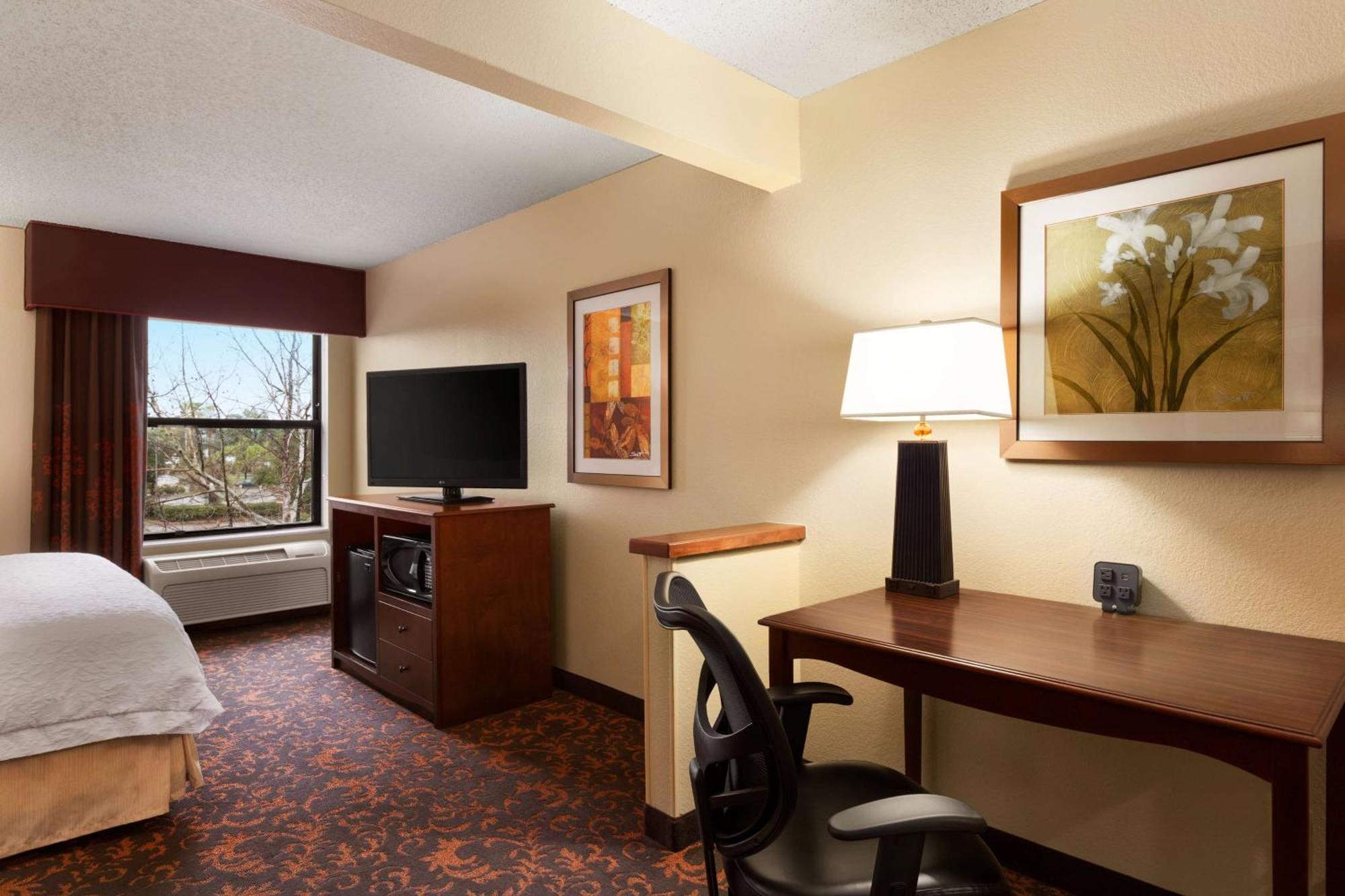 Hampton Inn Houston Willowbrook Mall Exteriör bild